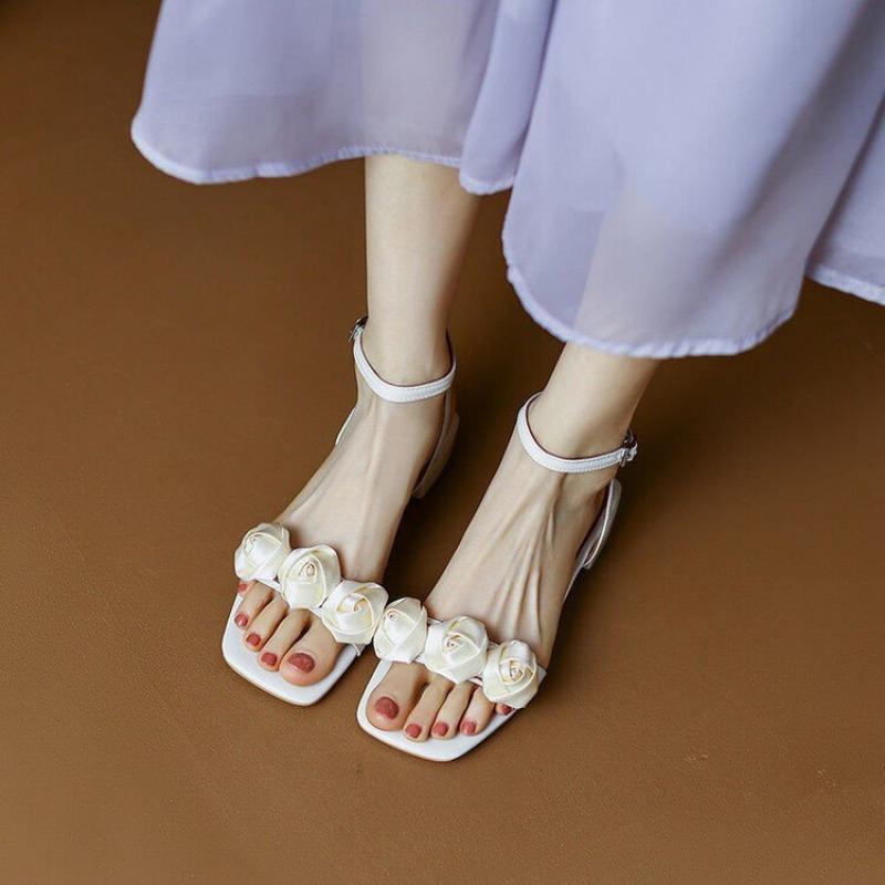 Amozae Summer Women Sandals Flower Decoration Square Peep Toe Low Heel Females Slippers Fashion Elegant Leisure Ladies Shoes