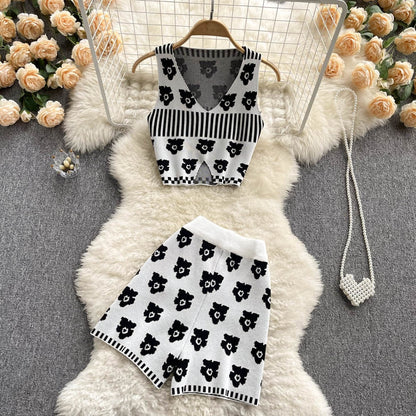 Summer Sweet Flowers Knitted Two Piece Set Women Sexy Crop Top + Shorts Suits Girls Short Vest & Pants Sets 2pcs Women Outfits