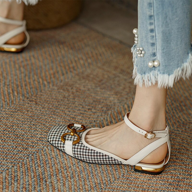 Amozae New French Retro Ladies Flats Korean Style One Line Buckle Female Sandals Fashionable Plaid Thick Heel Women's Shoes