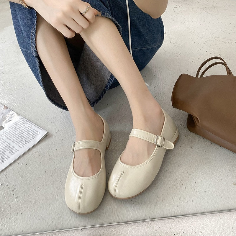 Amozae Summer Women Shoes Round Toe Flat Bottom Shallow Mouth Low Top Female Shoe Fashion High Quality Breathable Outer Lady Shoe