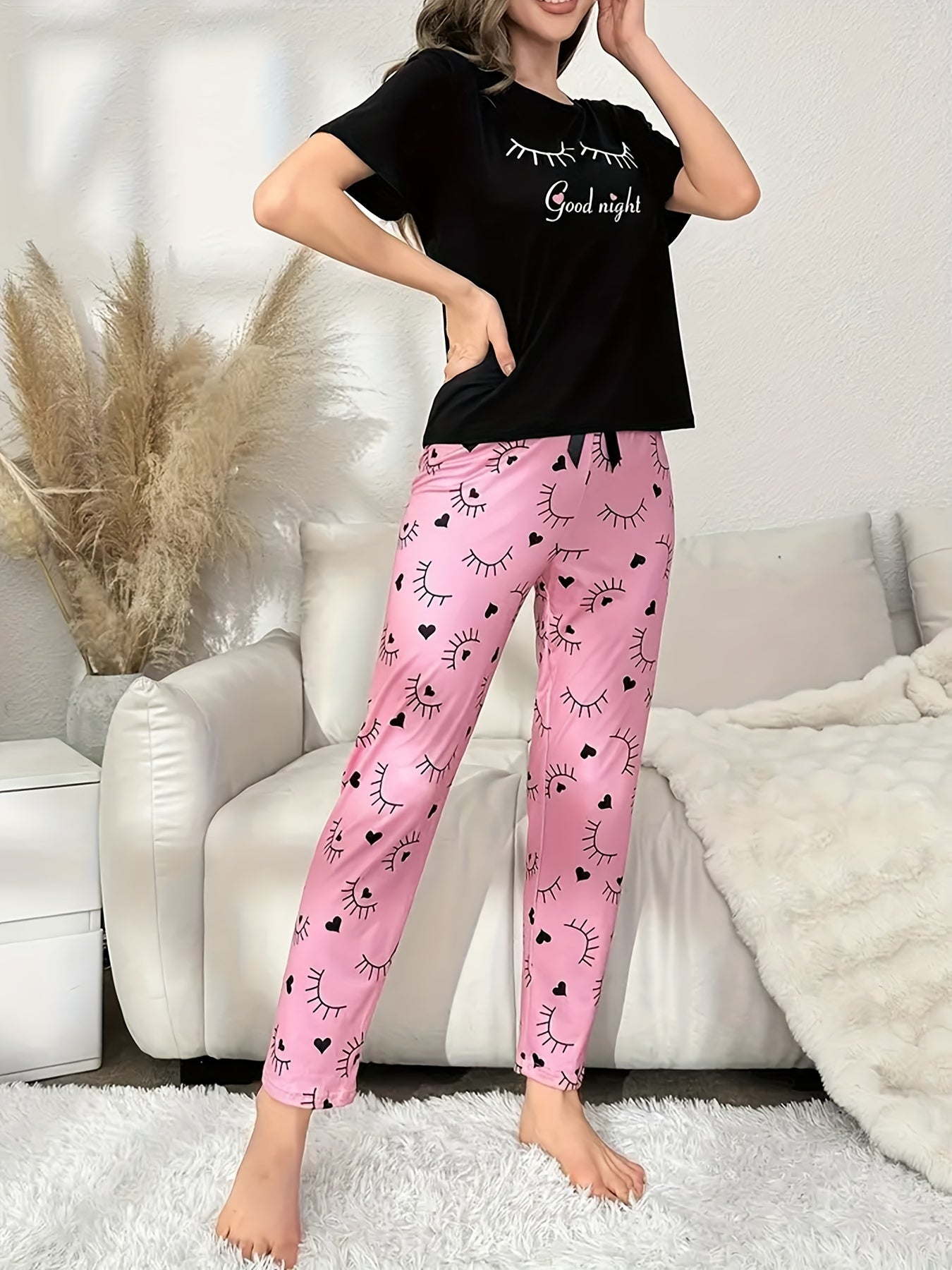 Chic Eyelash Graphic Pajama Set - Cozy Short Sleeve & Stretch Waist Sleepwear for Women, Perfect for Lounging