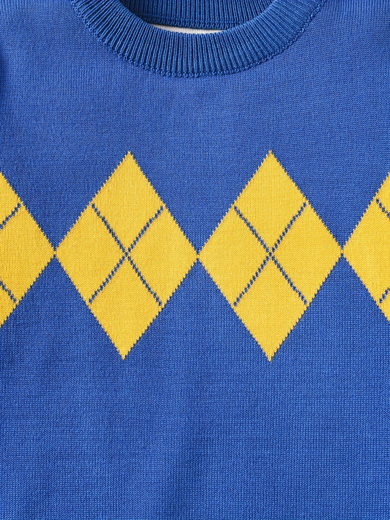 Boys' Classic Argyle Knit Pullover Sweater - Casual Crew Neck, Long Sleeve, Viscose Blend, Medium Stretch, Regular Fit for School Year-Round Wear