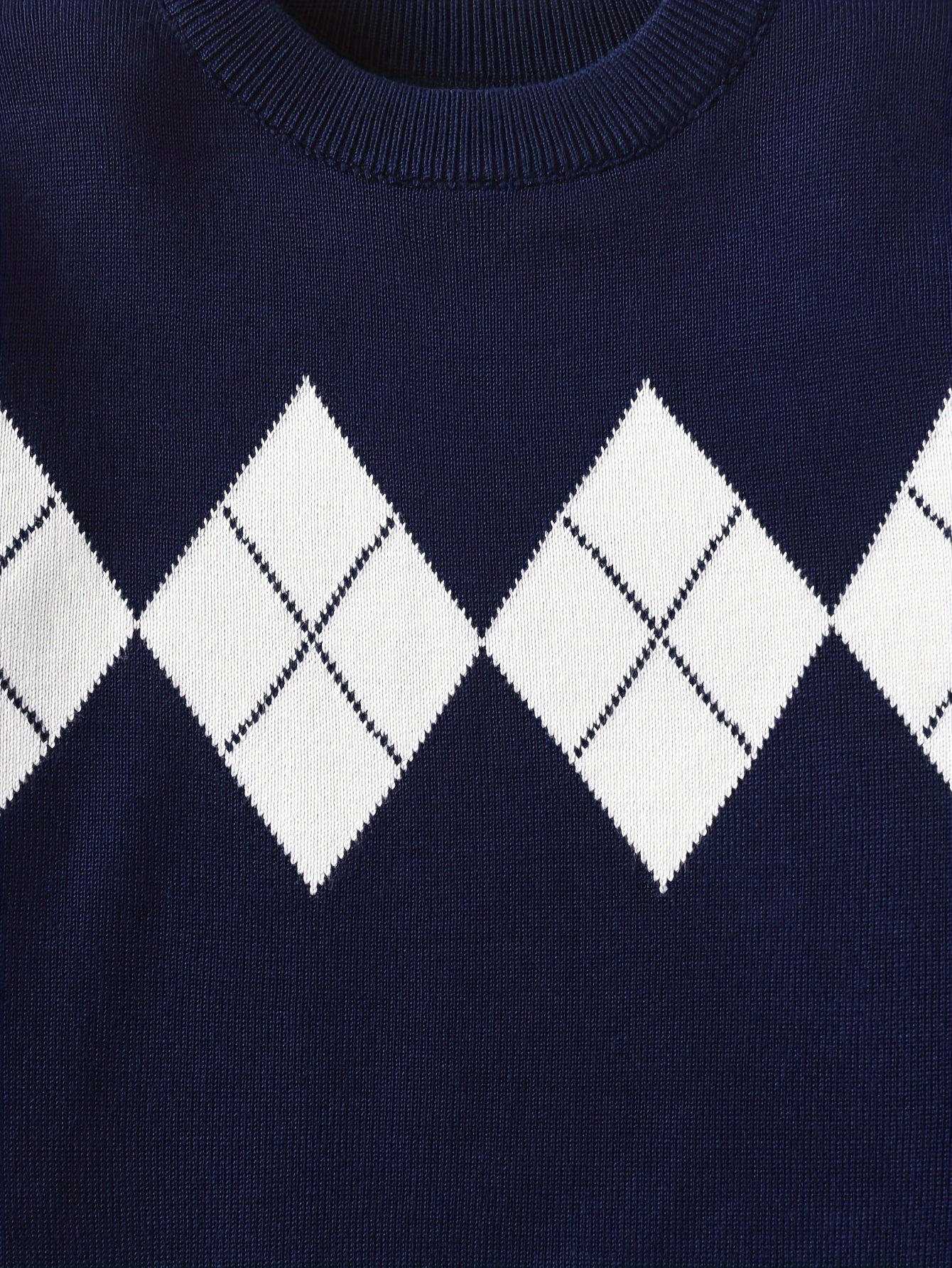 Boys' Classic Argyle Knit Pullover Sweater - Casual Crew Neck, Long Sleeve, Viscose Blend, Medium Stretch, Regular Fit for School Year-Round Wear