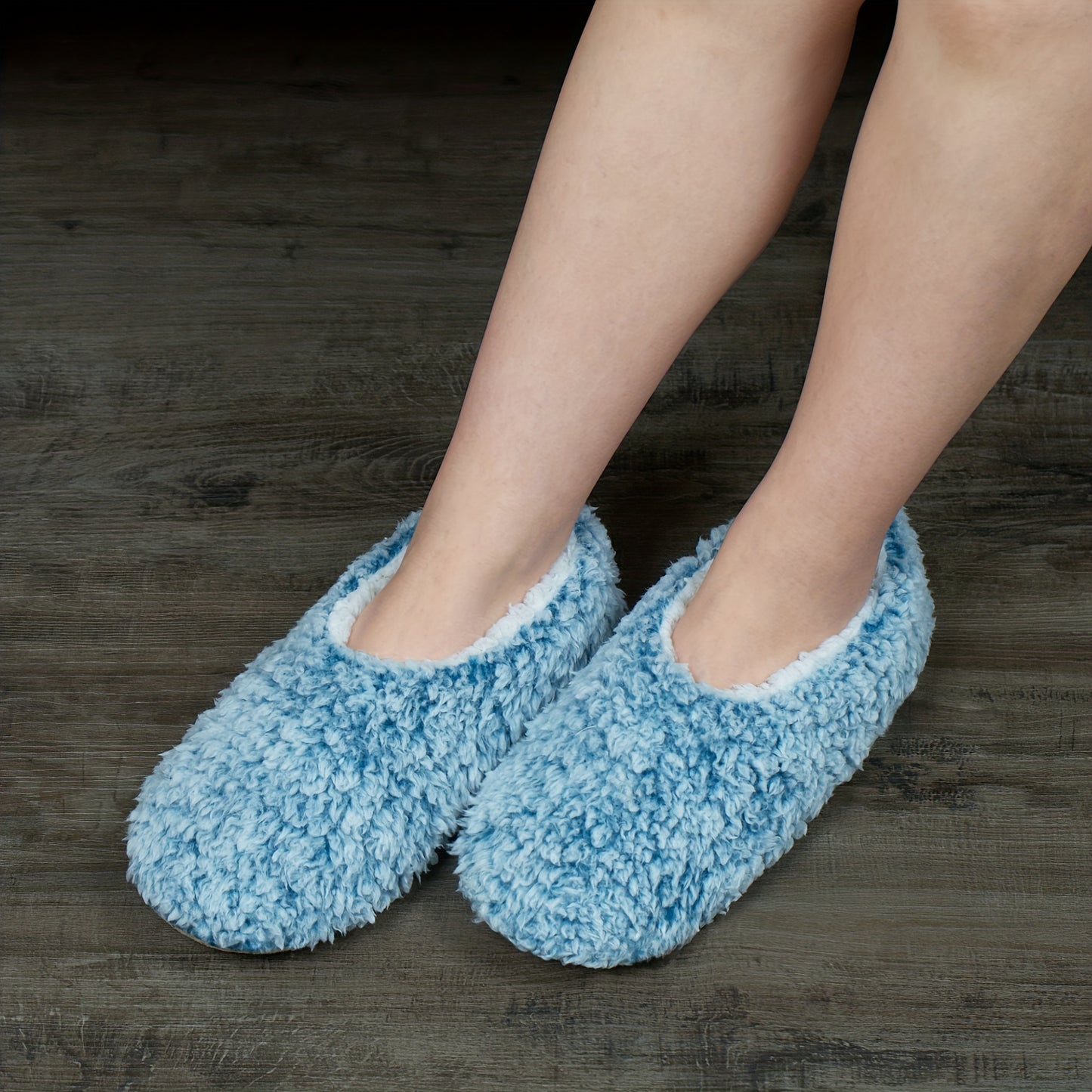 Womens Solid Color Ultra-Soft Plush Slippers - Cozy Slip-On Design for Indoor Comfort - Perfect Lounging Shoes