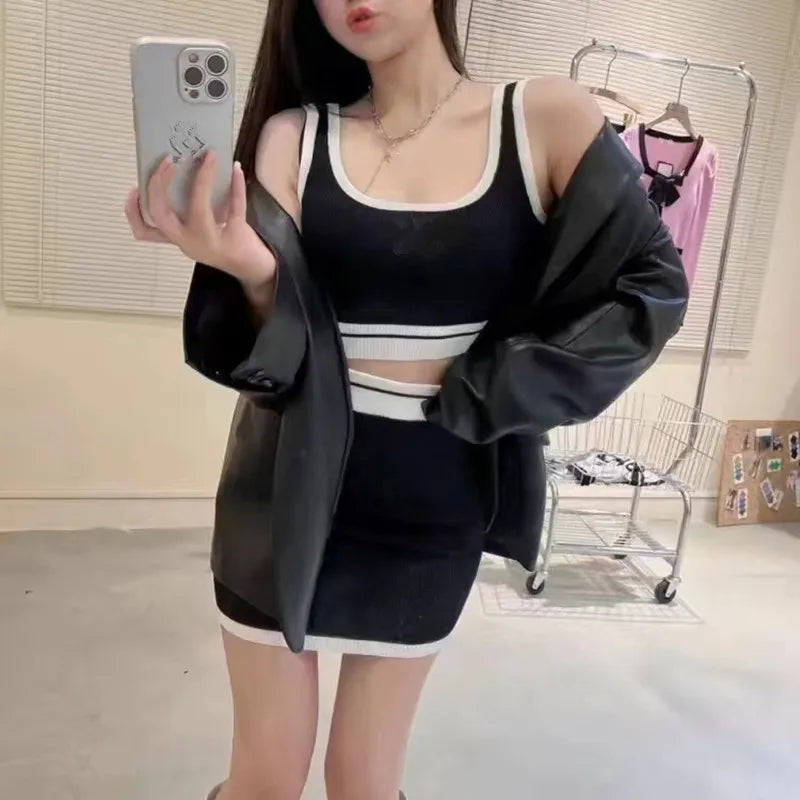 Women's Two Piece Dress Set Knitted Vest Mini Short Skirt Set Streetwear Fashion Crop Top Small Letter 4 Colors Knit Tracksuit