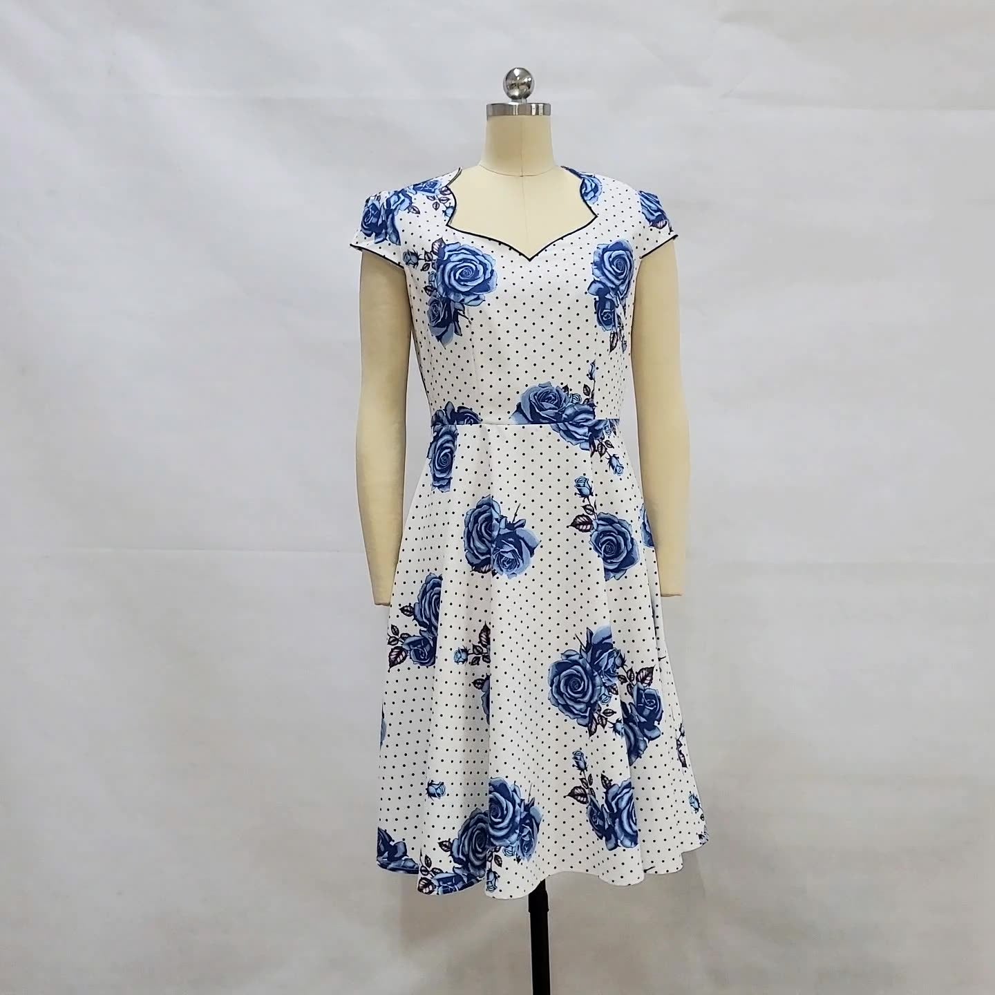 flowersverse Women Rose Print Square Neck Short Sleeve Dress