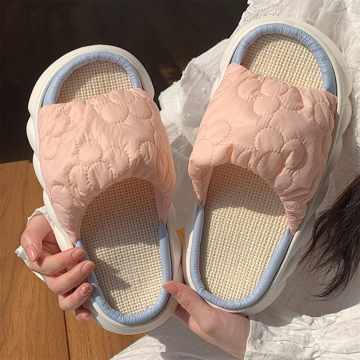 flowersverse And Sweet Bubble Flower Soft Thick Bottom Linen Slippers