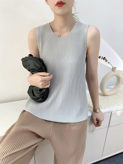 flowersverse Casual Sleeveless Pleated Solid Color Round-Neck Vest Top