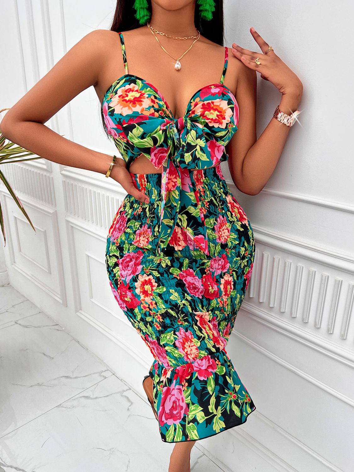 flowersverse Classy Floral Sweetheart Neck Cutout Midi Dress