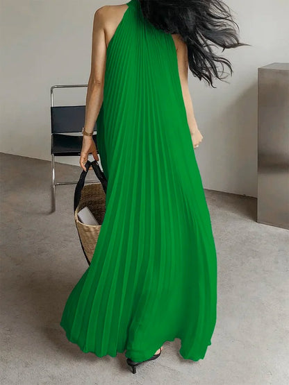 flowersverse A-Line Sleeveless Pleated Solid Color Halter-Neck Maxi Dresses