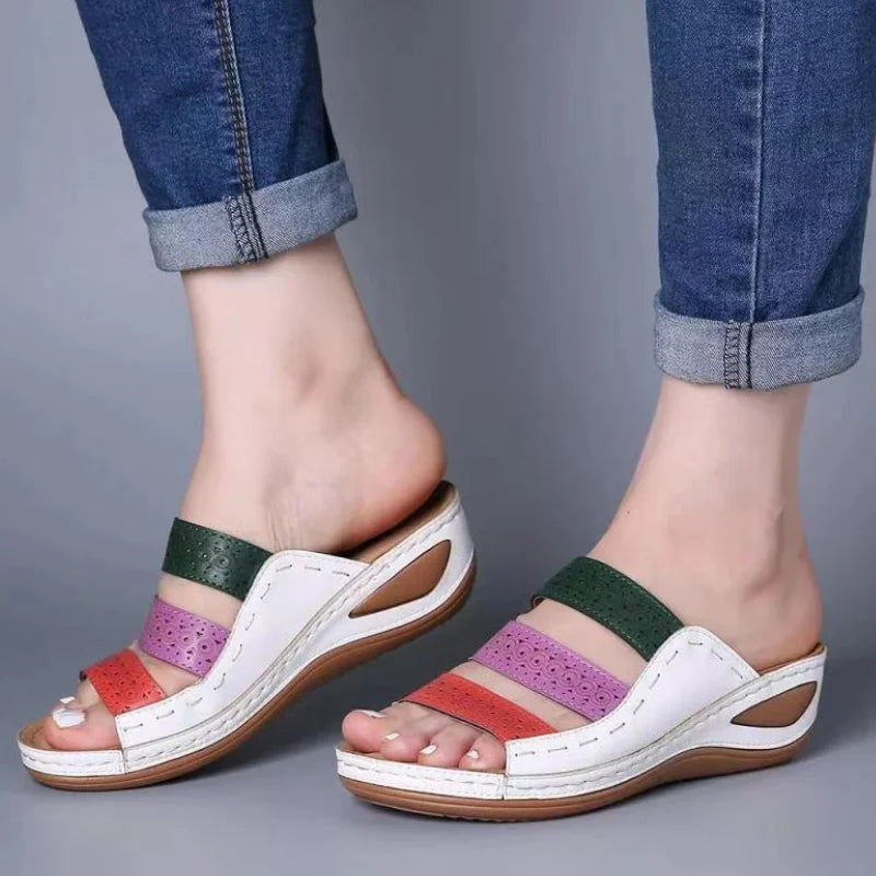 New Women Sandals Slide Stitching Female Sandals Comfortable Flat Sandals Women Open Toe Beach Shoes Woman Footwear WSH4019