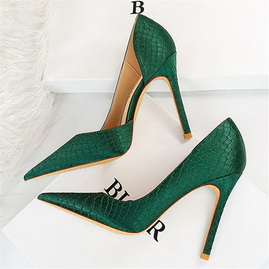 flowersverse Elegant Women Serpentine Silk Pumps Pointed Toe 10.5cm High Heels Ladies Paty Plus Size Satin Green Fetish Designer Shoes