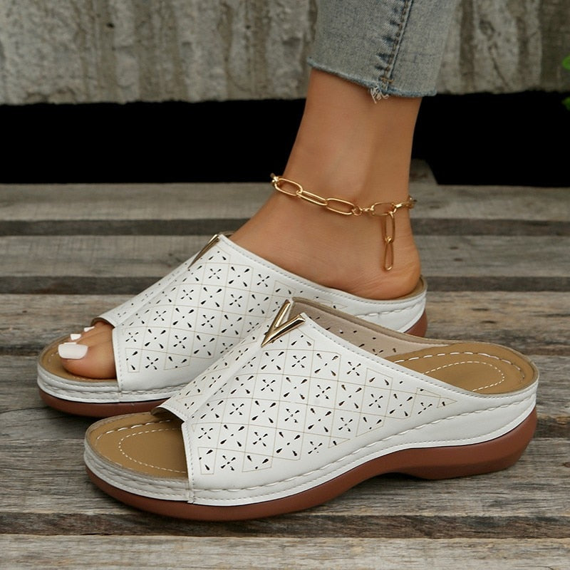 flowersverse Summer Platform Slippers for Women  Fashion Metal Decoration Wedge Sandals Woman Non Slip Beach Flip Flops Plus Size