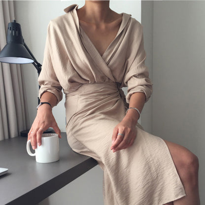 flowersverse Cropped Buttock Bandage Dress V-Neck Long Sleeve Solid Dress