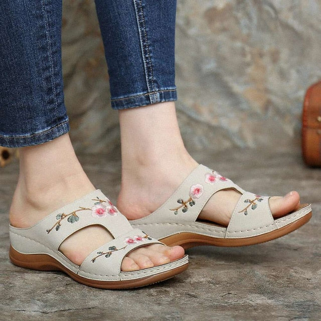 flowersverse Woman Slippers Flower Platform Colorful Ethnic Flat Shoes Woman Comfortable Casual Fashion Sandals Female Summer New Hot